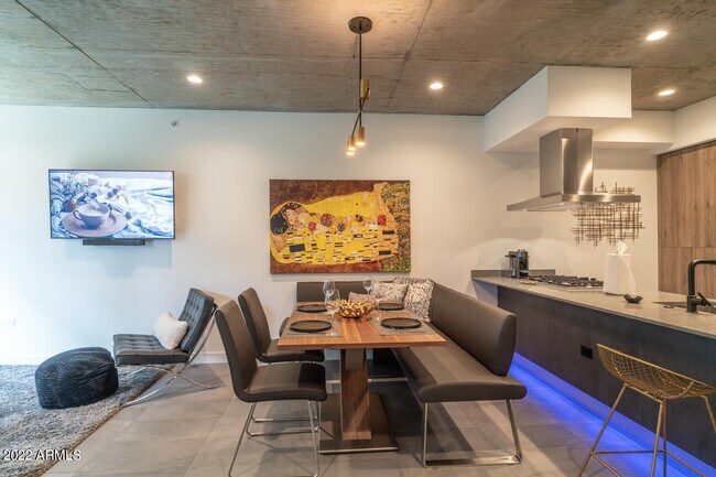 Foto del edificio - 7180 E Kierland Blvd