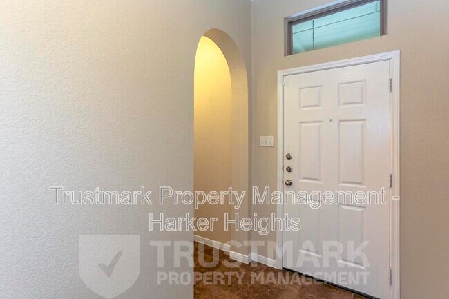 Foto del edificio - 8121 Iron Gate Dr