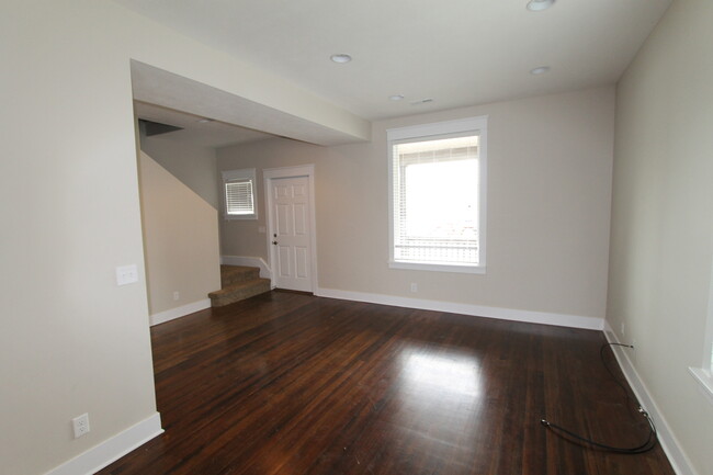 Foto del edificio - Three Bedroom Home - Big, Beautiful & New!...