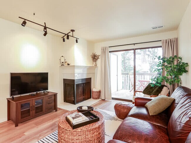 Foto del edificio - 10819 NE 37th Pl