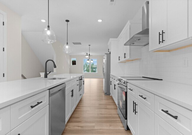 Foto del edificio - Brand New 3BR/3.5BA Townhome in Charlotte