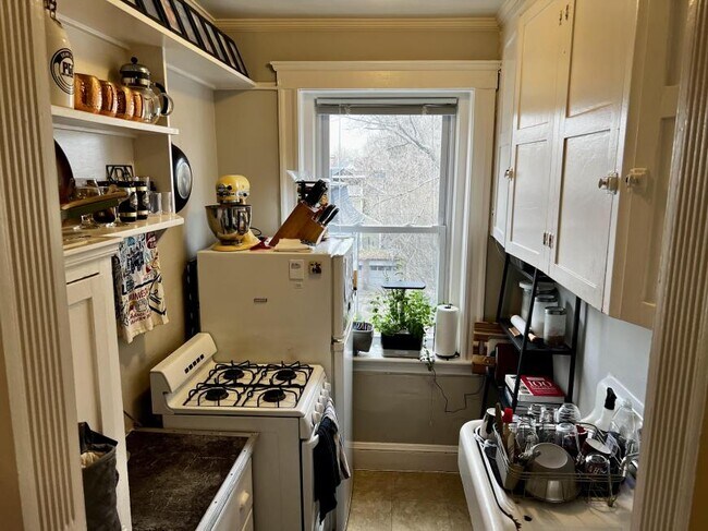 Building Photo - 2.0 bedroom in Cambridge Massachusetts 02138