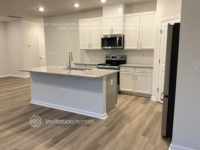 Building Photo - 3972 Zepelin Wy