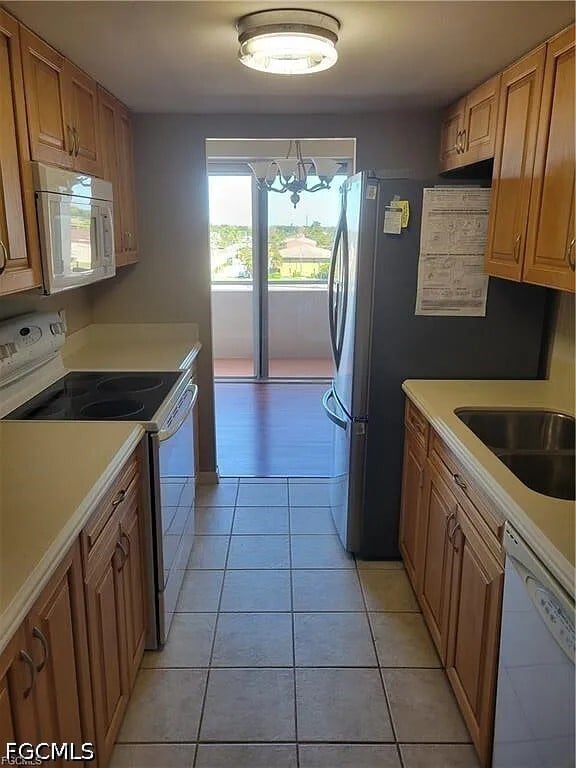 Building Photo - 4803 Sunset Ct