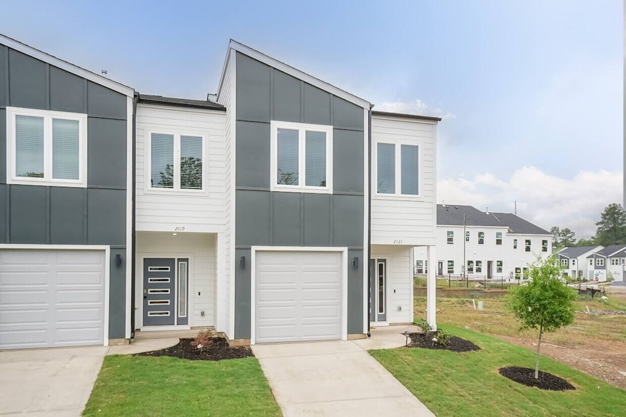 Foto principal - Brand New Townhome in Durham!
