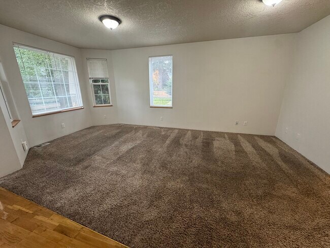 Foto del edificio - 6515 W Butte St