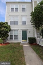 Building Photo - 622 Sprite Way