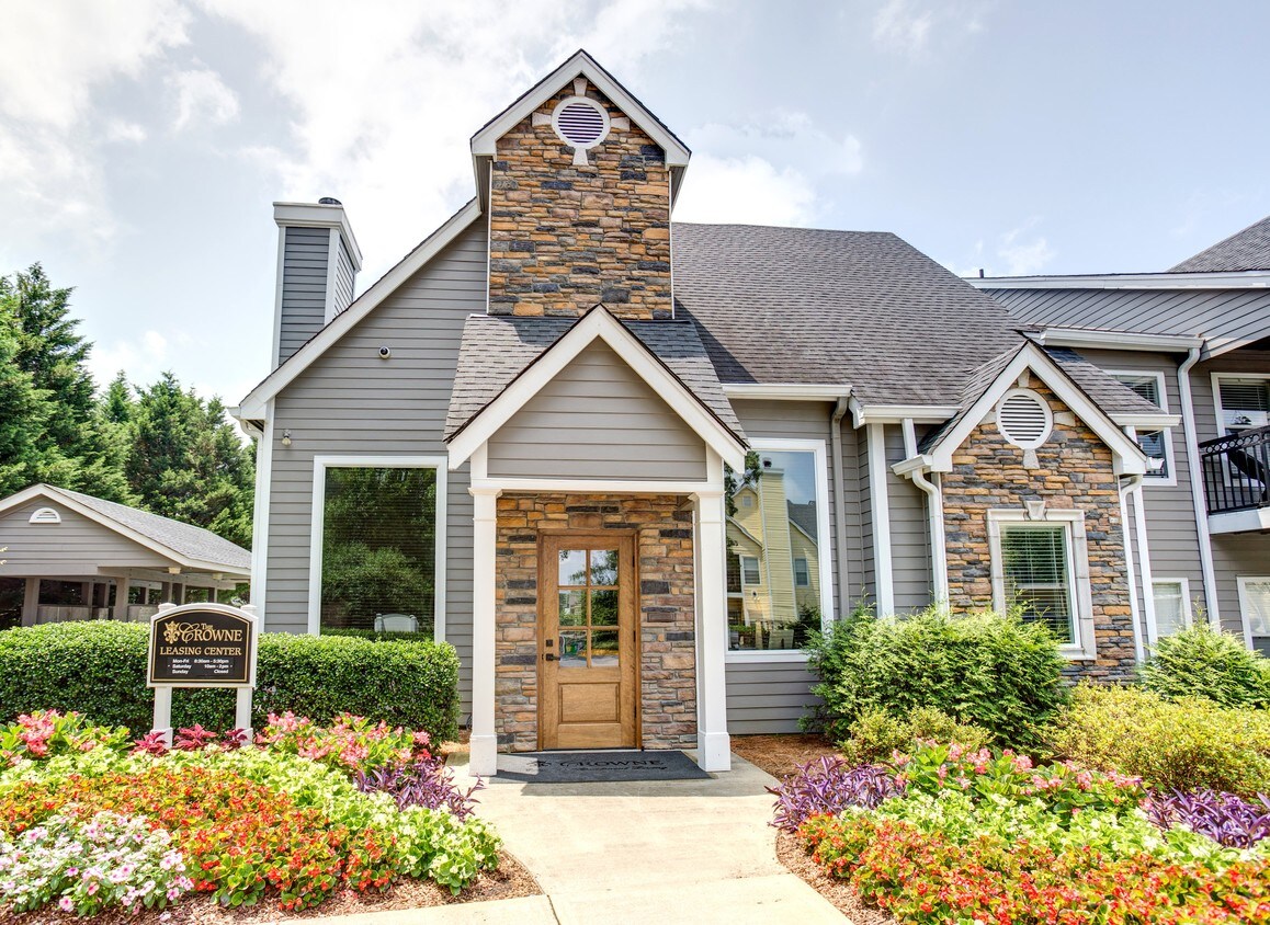 Foto principal - Crowne at Overton Village