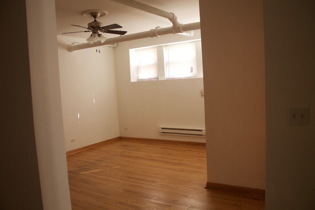 Foto del edificio - 833 Dobson St