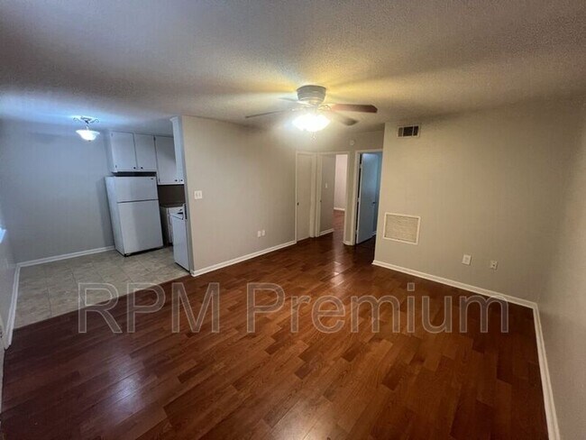 Foto del edificio - 4133 Lee St