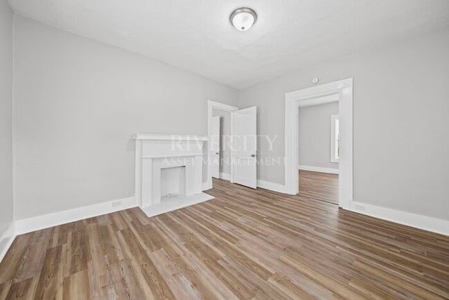 Building Photo - Cute 2 bedroom / 1 bathroom home in 38111 ...