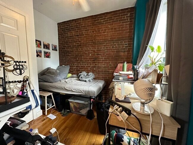 Foto del edificio - 1675 Washington St