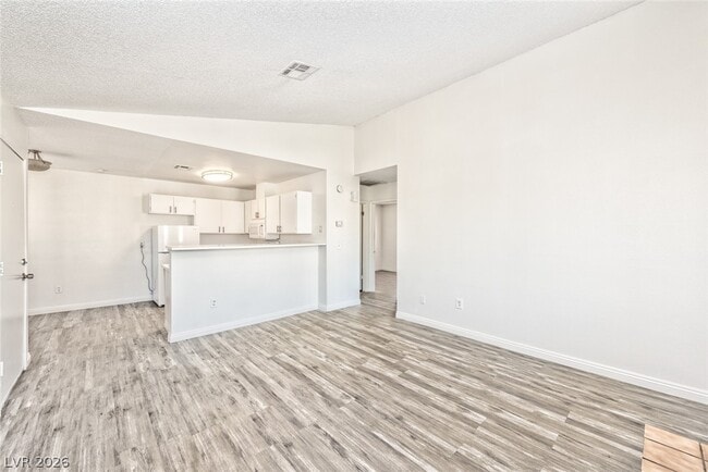 Foto del edificio - 2684 Bryandouglas Dr