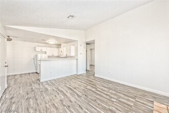 Building Photo - 2684 Bryandouglas Dr