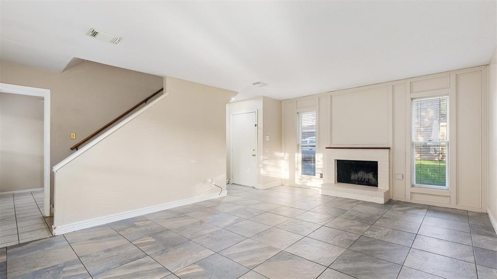 Foto principal - 10810 Sugar Hill Dr