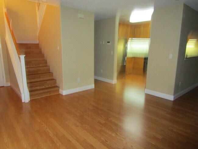 Foto del edificio - 142 Altamont Ct