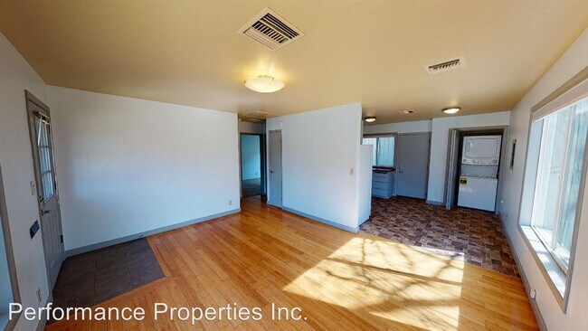 Foto del edificio - 8408 SE 75th Ave