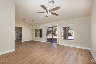 Building Photo - 2845 Carmel Ridge Dr
