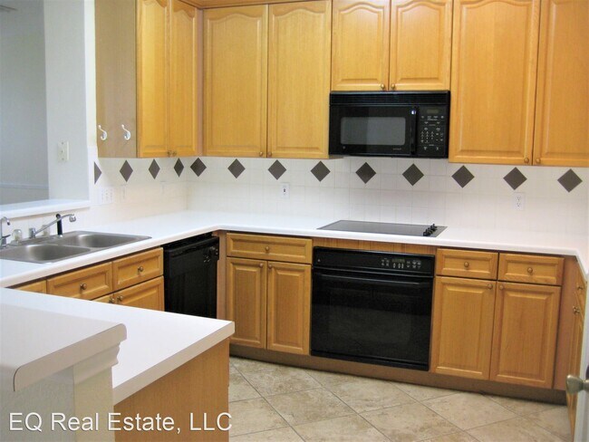 Building Photo - 3 br, 2 bath Apartment - 3401 Benecia Court