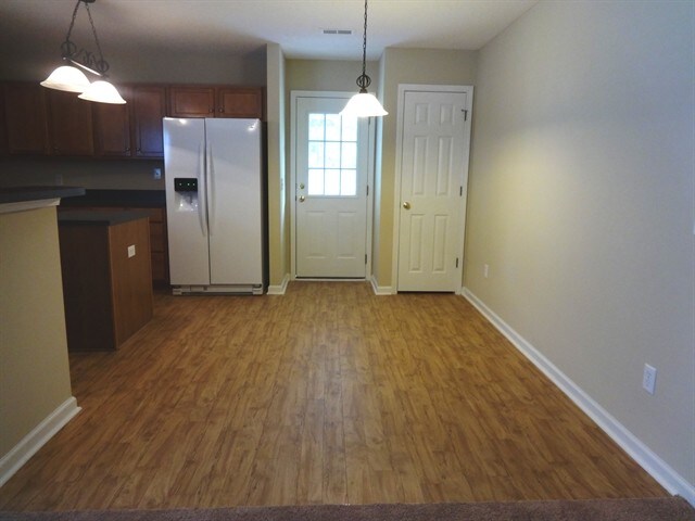 Building Photo - 2056 Clipstone Drive
