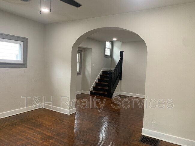 Foto del edificio - 3730 Salem St