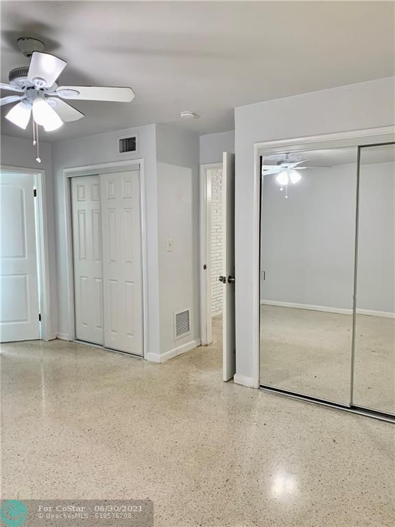 Building Photo - 4307 Sea Grape Dr