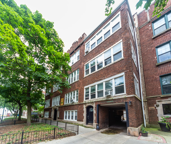 Building Photo - Birchwood Manor Apartments