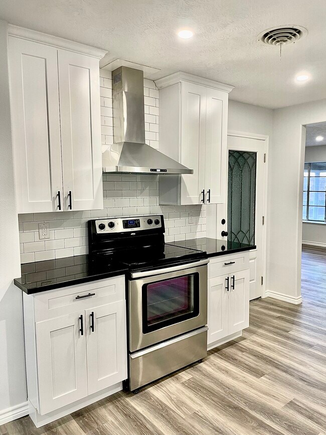 1105 Lee Ave, Port Neches, TX 77651 House Rental in Port Neches, TX