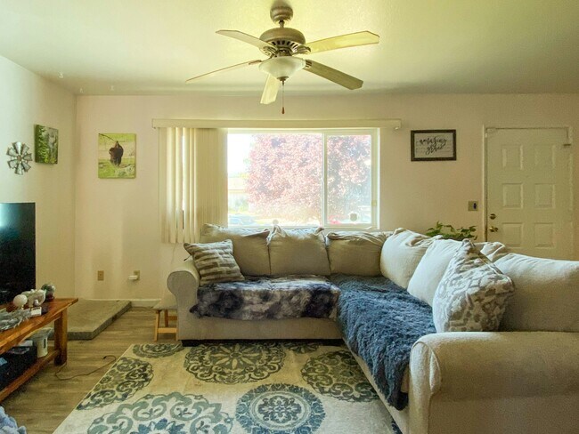 Foto del edificio - 322 Anderson St