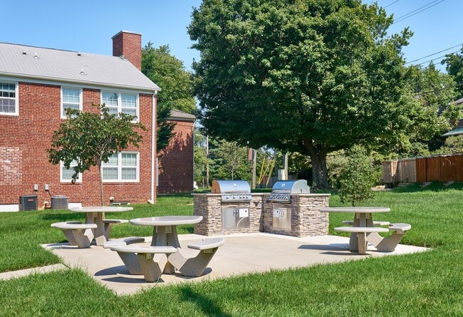 Photo - Rodgers Forge Apartments