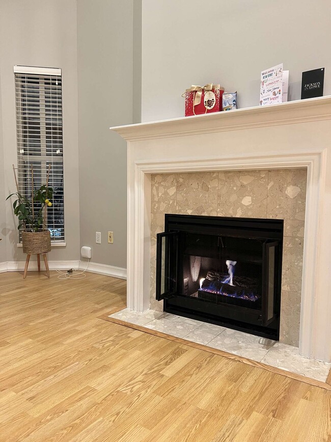 Building Photo - 7151 121 St