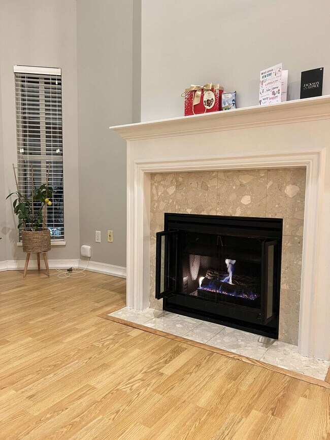 Photo du bâtiment - 7151 121 St