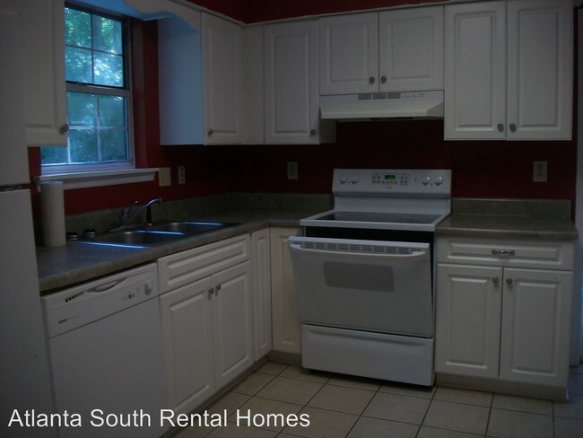 Building Photo - 136 Braelinn Ct