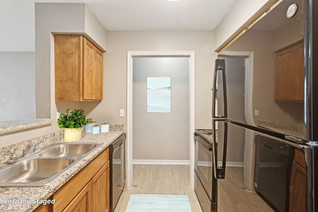 Building Photo - Knoll Crest