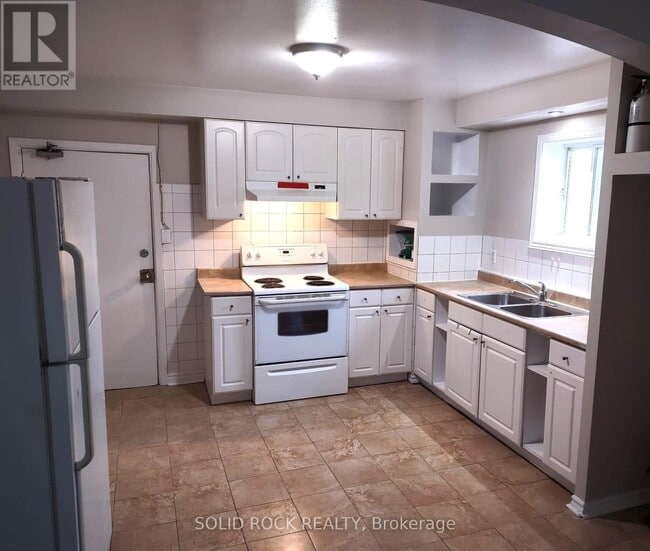 Building Photo - 1254 Dorchester Ave