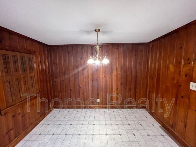 Foto del edificio - 604 Smallwood Dr