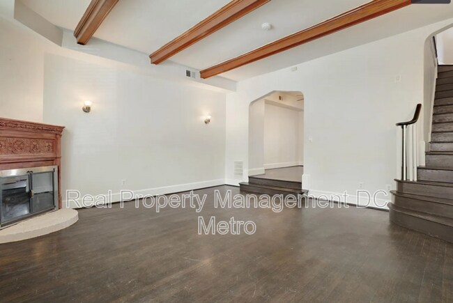 Foto del edificio - 1397 Sheridan St NW