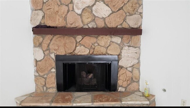 Foto del edificio - 10731 Forest Leaf Dr