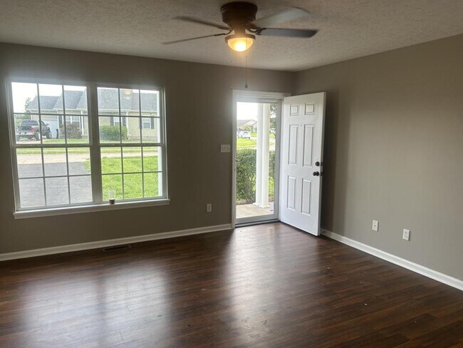 Building Photo - 237 Kattawar Cir