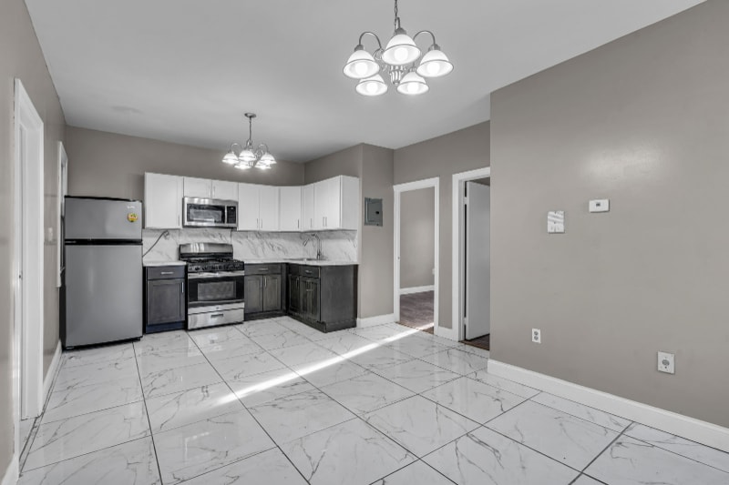 Foto principal - 165 Winfield Ave