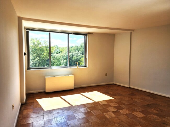 Building Photo - 10500 ROCKVILLE Pike