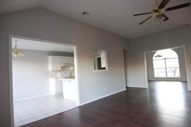Foto del edificio - 3913 SW Cherry Rd