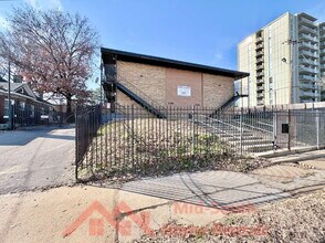 Building Photo - 139 N Claybrook St