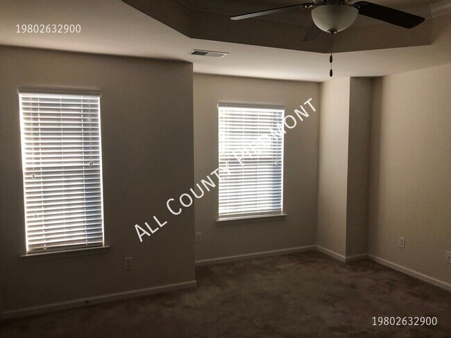 Foto del edificio - 7415 Red Mulberry Way