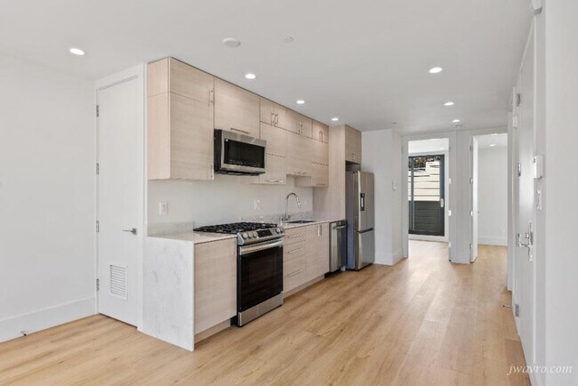 Foto del edificio - 4445 18th St