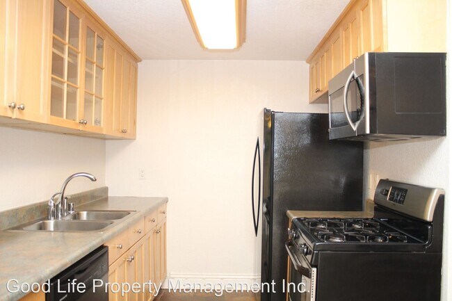 Building Photo - 4777 Seminole Dr