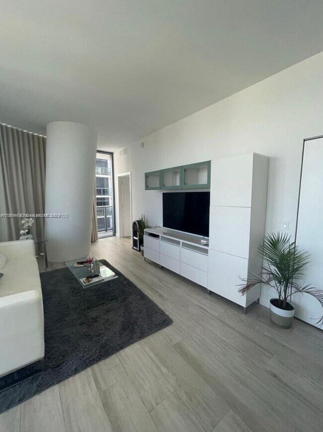 Foto del edificio - 55 SW 9th St