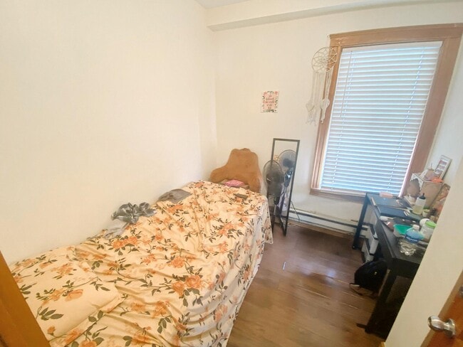 Foto del edificio - 739 Parker St