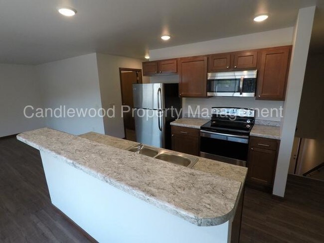 Foto del edificio - 2 Bedroom/1.5 Bathroom available June 1st!