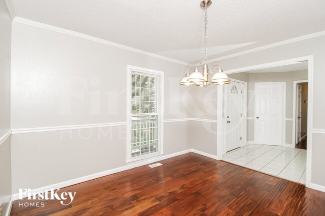 Foto del edificio - 6706 River Hills Dr